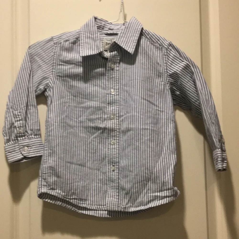 The Children’s Place boy stripe button down long sleeve shirt size 3T blue white